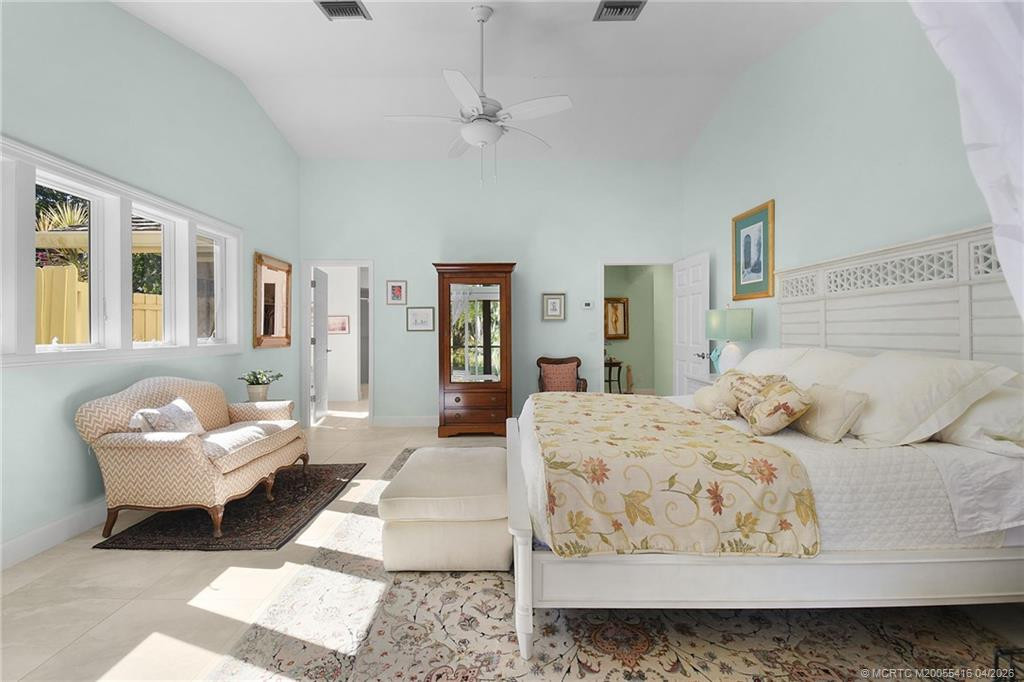 6111 Se Winged Foot Drive Property Photo 11