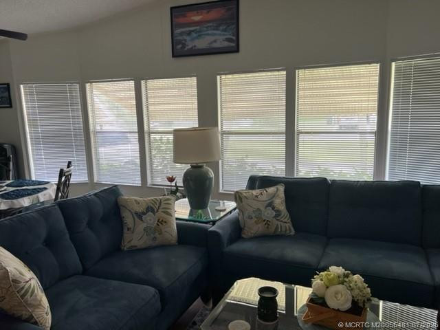 6201 Holly Lane Property Photo 8