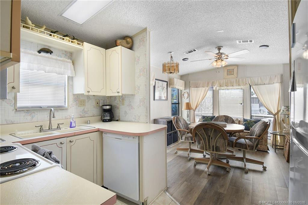 10701 S Ocean Drive 704 Property Photo 27