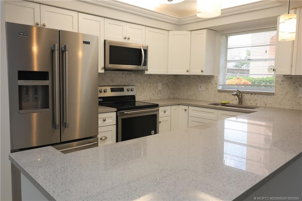 2950 N Ocean Boulevard 112-101 Property Photo 6