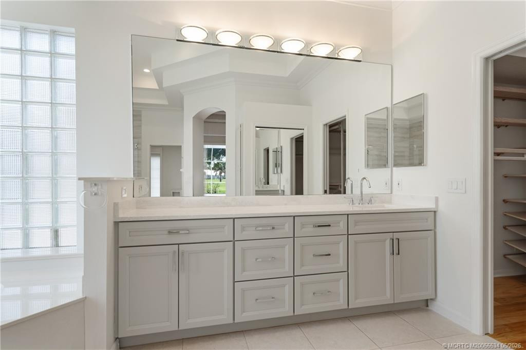 2534 Sw Manor Hill Drive Property Photo 23