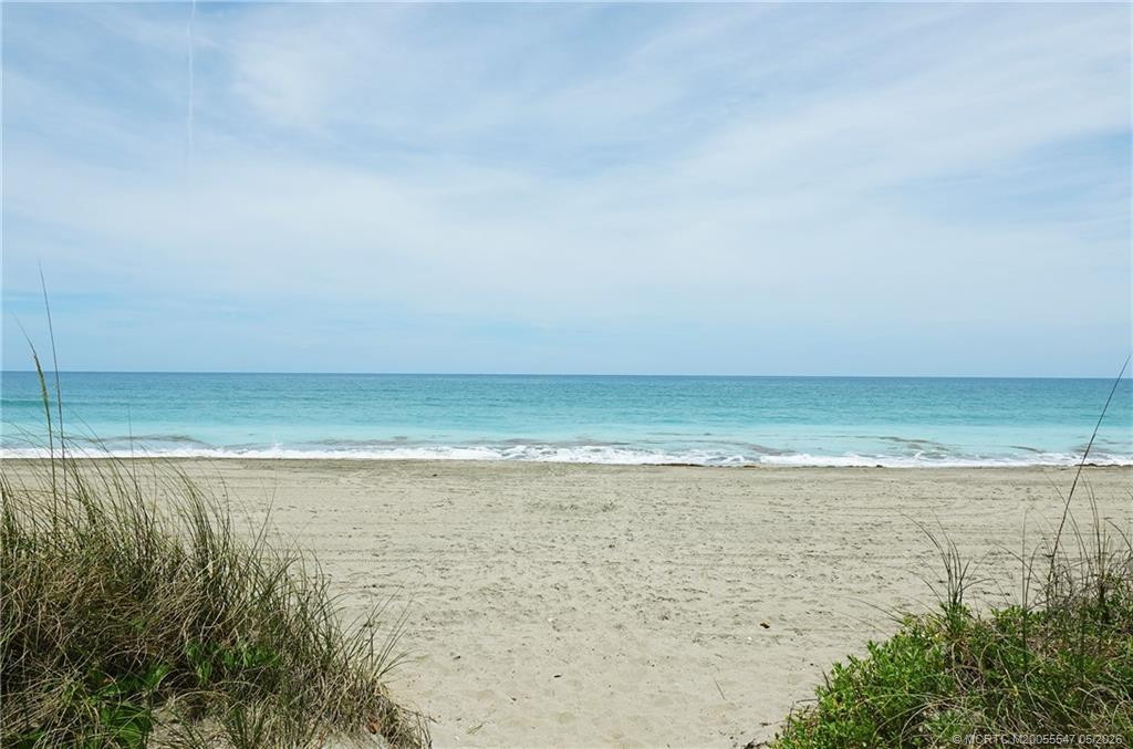 2375 Ne Ocean Boulevard 202 Property Photo 4