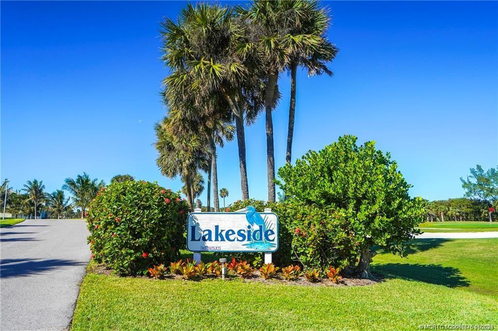 5558 Ne Gulfstream Way Property Photo 3