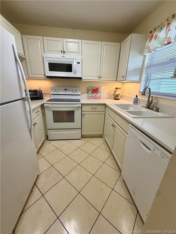 2600 Se Ocean Boulevard Z14 Property Photo 2