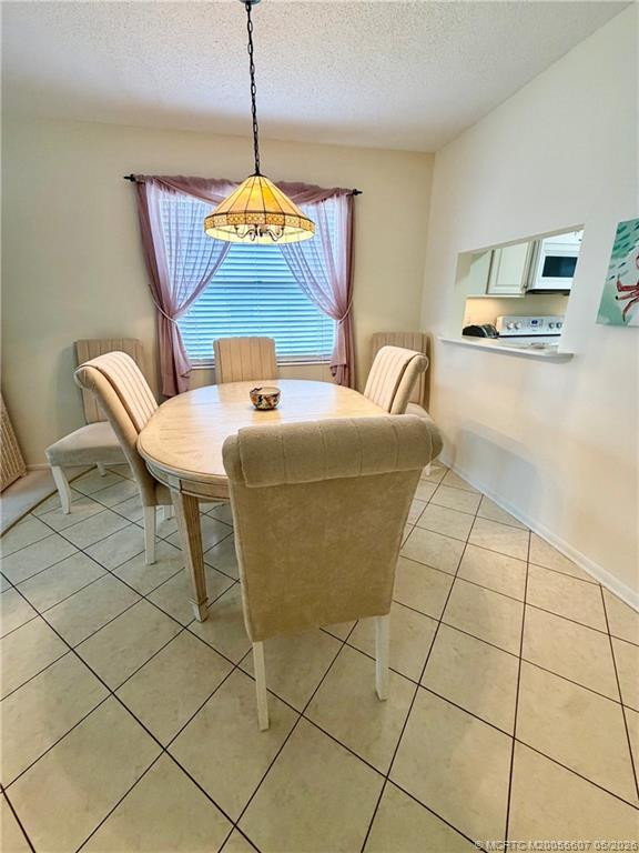 2600 Se Ocean Boulevard Z14 Property Photo 6