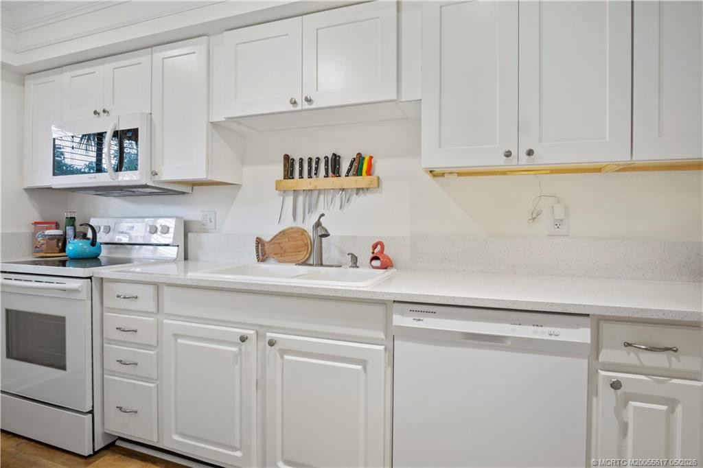 175 Se Saint Lucie Boulevard H-186 Property Photo 6