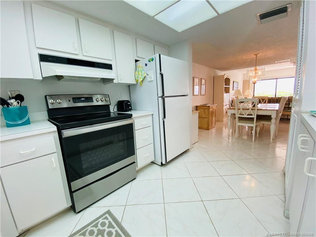 11000 S Ocean Drive 5-l Property Photo 10
