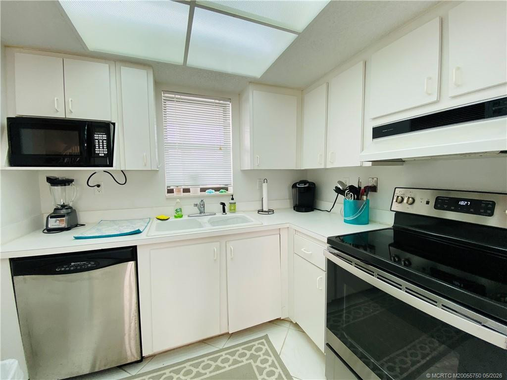 11000 S Ocean Drive 5-l Property Photo 11