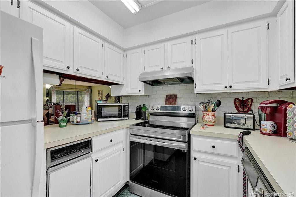 13513 S Indian River Drive Property Photo 22