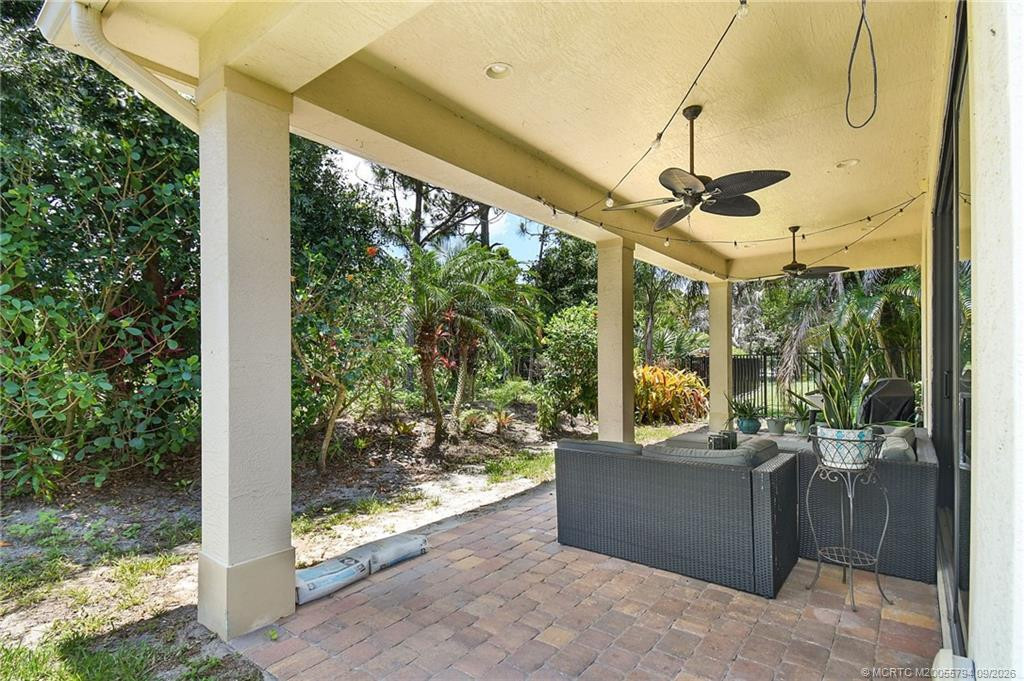 2276 Nw Diamond Creek Way Property Photo 48