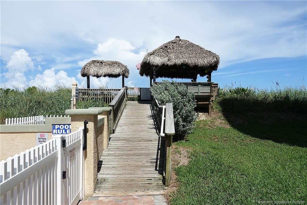 10200 S Ocean Drive 110 Property Photo 20