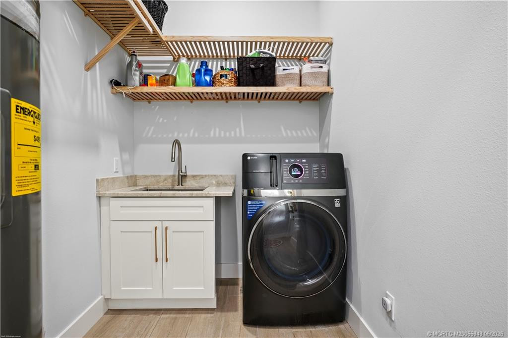 4255 79th Street Property Photo 20
