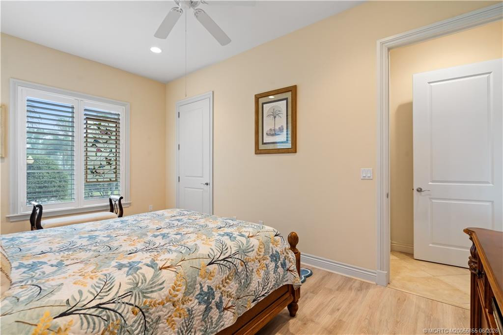939 Se Willoughby Trace 4-5 Property Photo 23