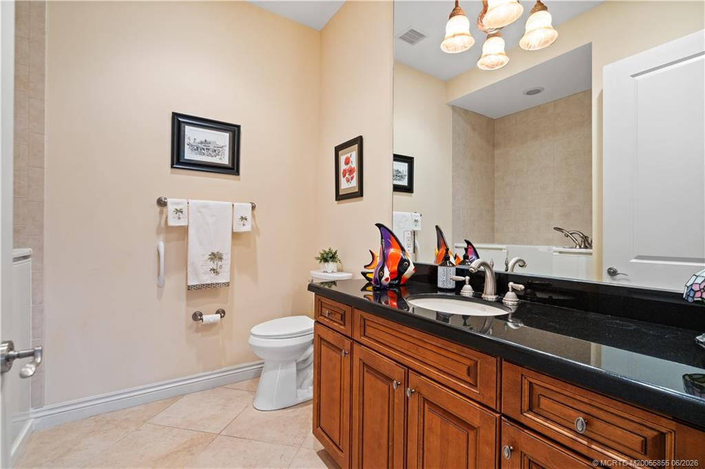939 Se Willoughby Trace 4-5 Property Photo 28
