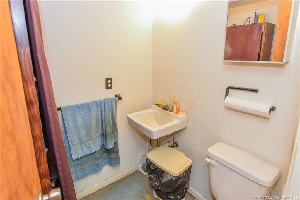 3192 Ne Maple Avenue Property Photo 10