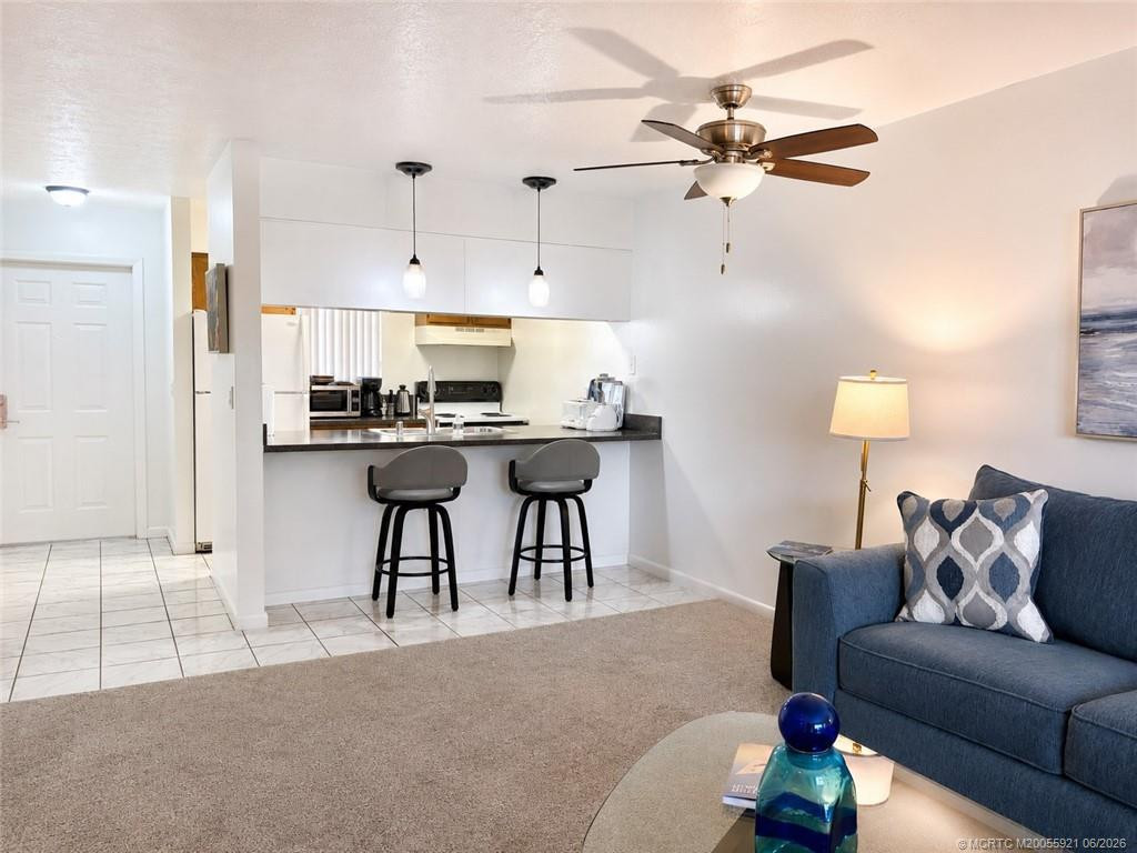615 Nw Oleander Street 202 Property Photo 7