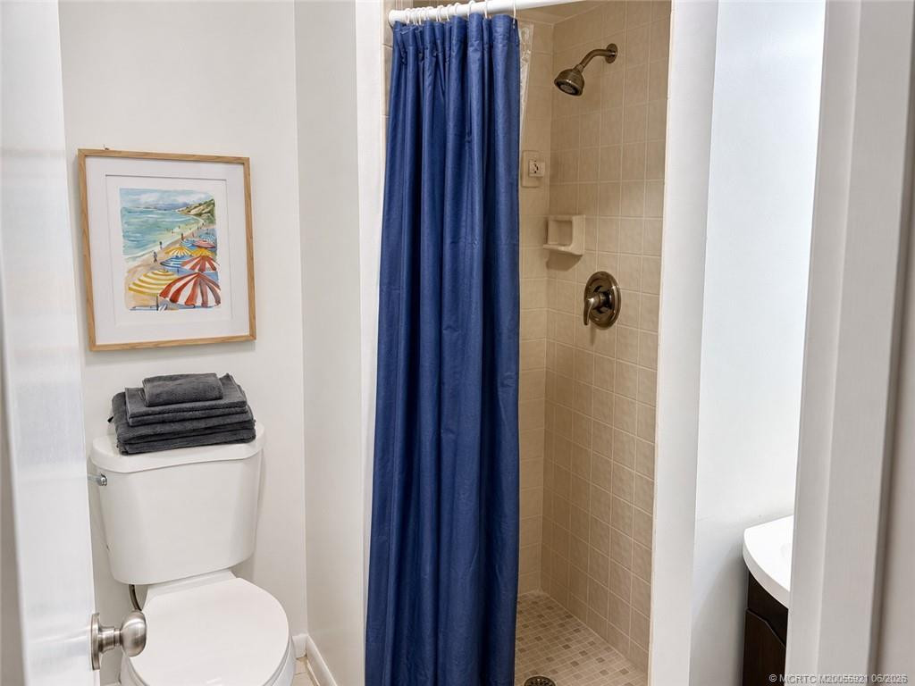 615 Nw Oleander Street 202 Property Photo 15
