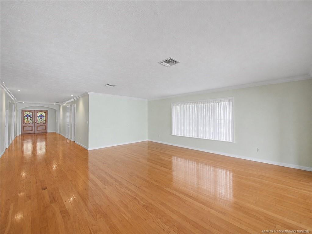 1910 Nw Cove Circle Property Photo 25