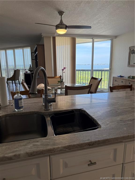 9500 S Ocean Drive 1510 Property Photo 4