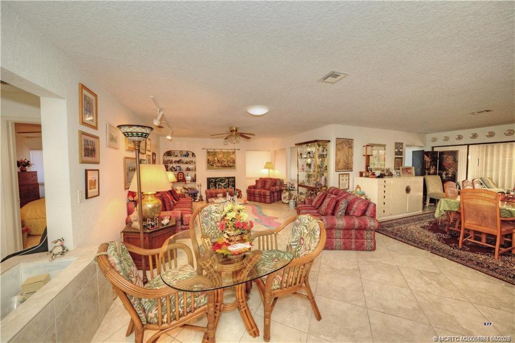 5220 Se Burning Tree Circle S Property Photo 5