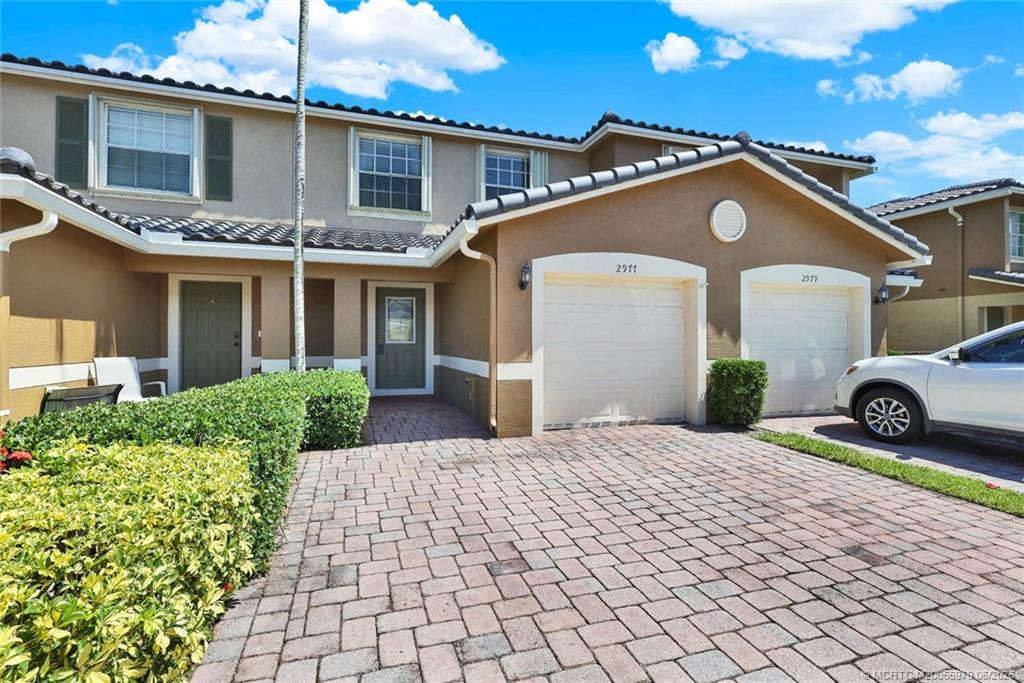 2977 SE Lexington Lakes Drive