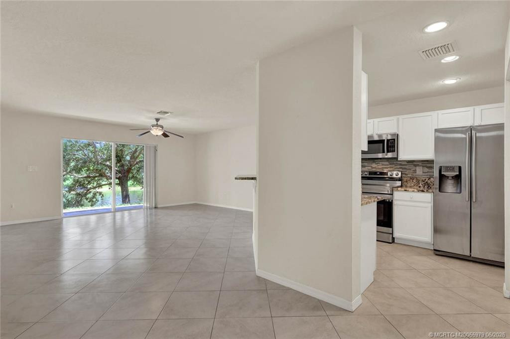 2977 Se Lexington Lakes Drive Property Photo 12