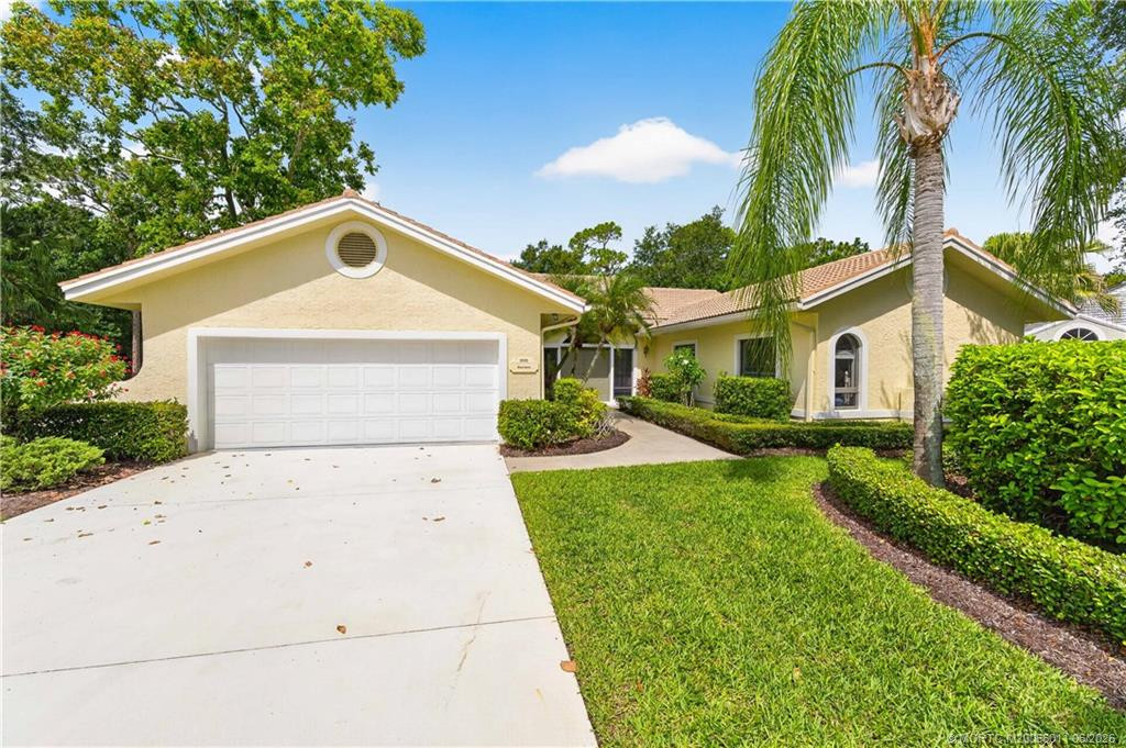 2025 Nw Laurel Oak Lane Property Photo 1