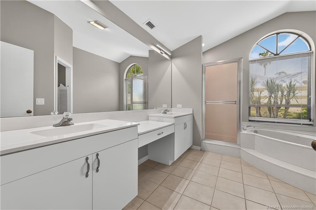 2025 Nw Laurel Oak Lane Property Photo 18