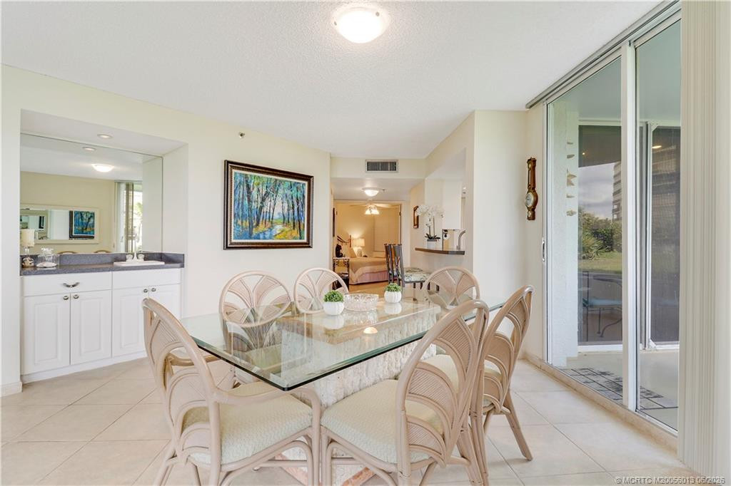 9600 S Ocean Drive 101 Property Photo 12
