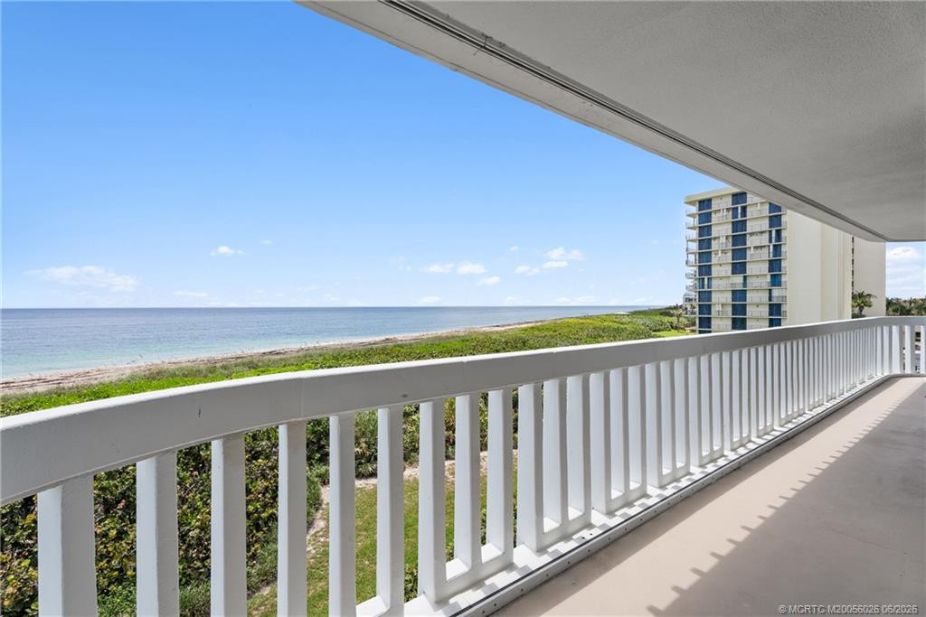 9960 S Ocean Drive 302 Property Photo 28