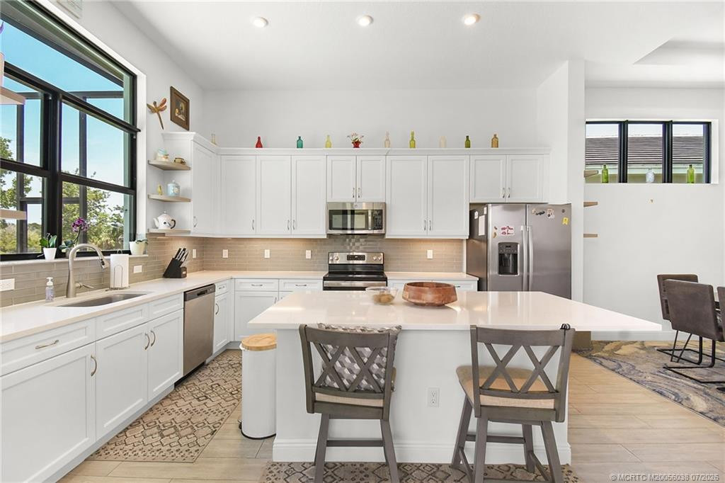 208 Se Via Tirso Property Photo 12