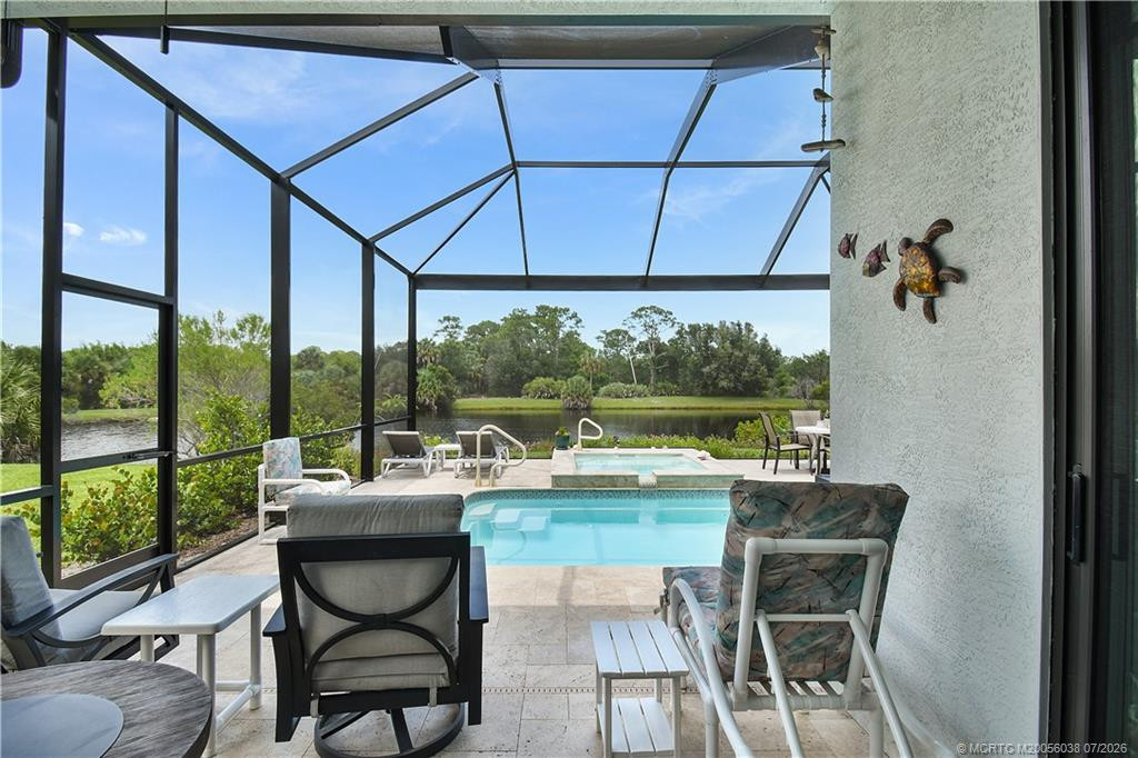 208 Se Via Tirso Property Photo 24