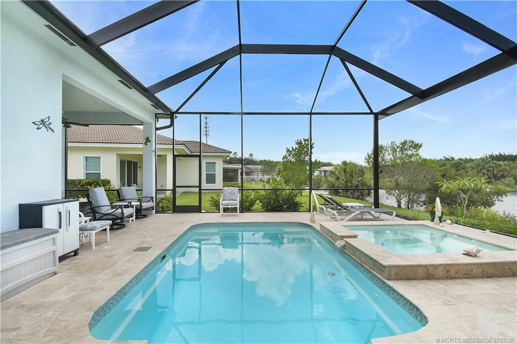 208 Se Via Tirso Property Photo 27