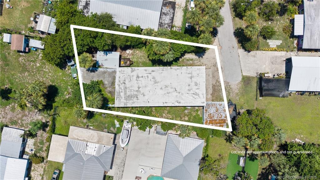 2653 Ne Palm Avenue Property Photo 3