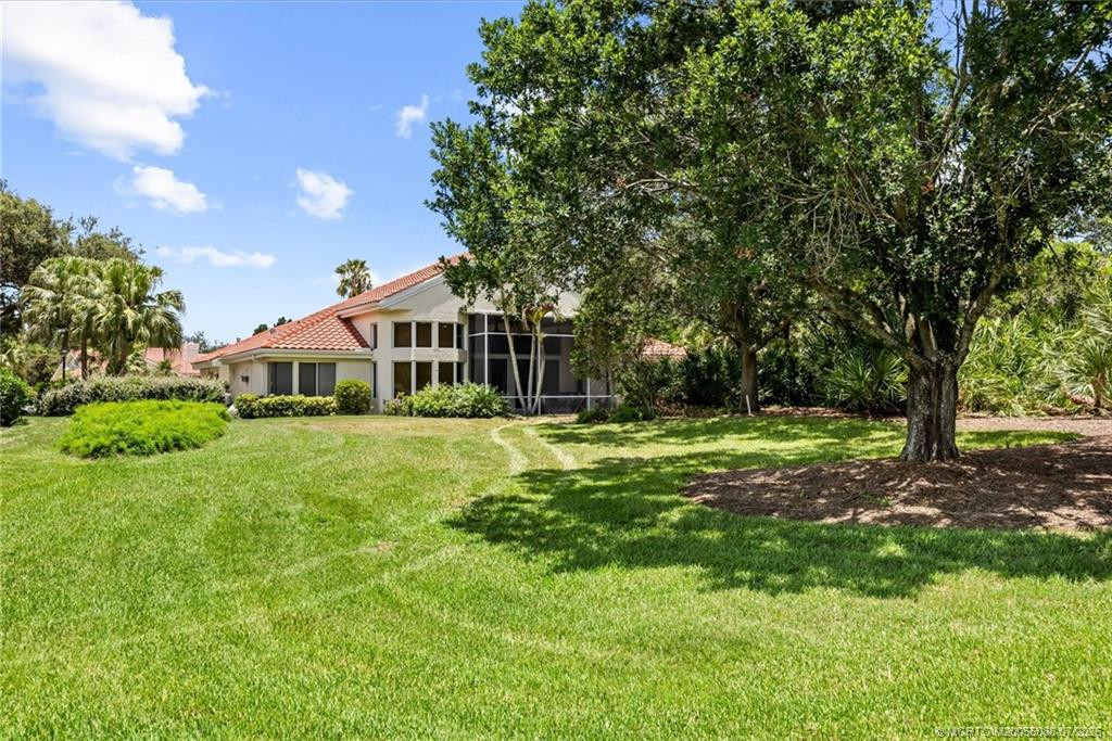 2001 Nw Laurel Oak Lane Property Photo 43