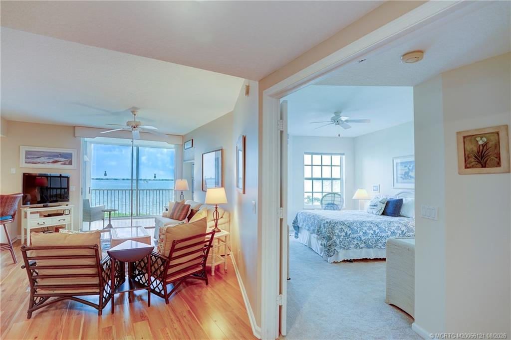5750 Ne Island Cove Way 3203 Property Photo 11