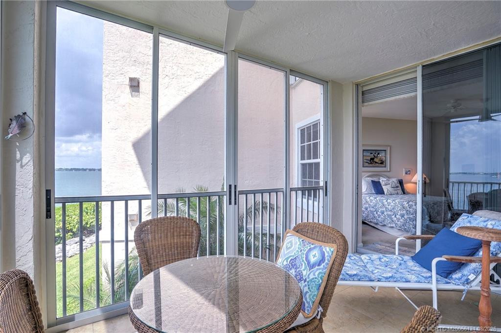 5750 Ne Island Cove Way 3203 Property Photo 17