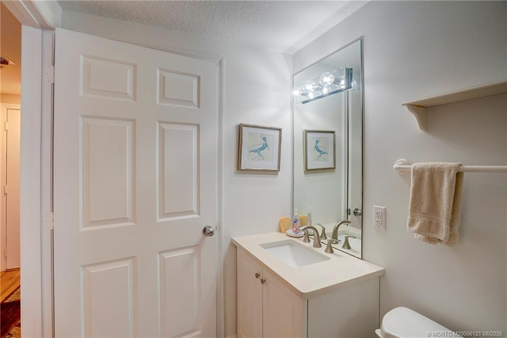 5750 Ne Island Cove Way 3203 Property Photo 33