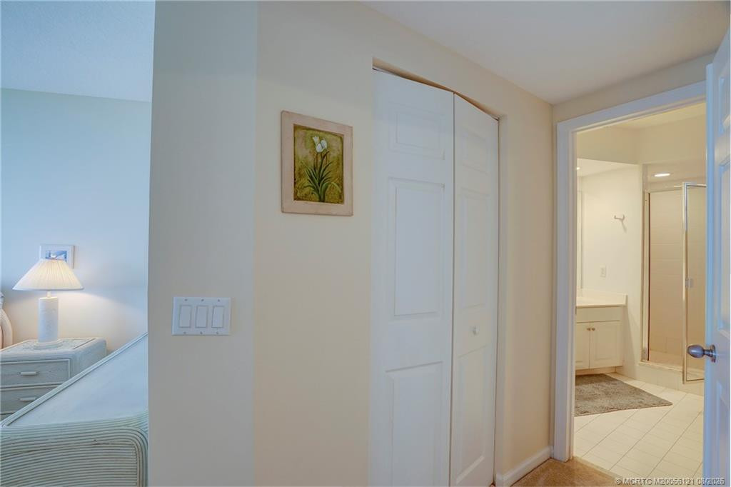 5750 Ne Island Cove Way 3203 Property Photo 44