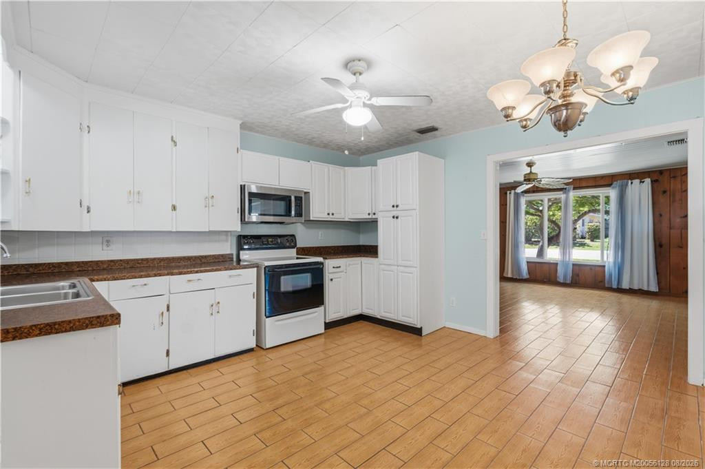 1404 Binney Drive Property Photo 3