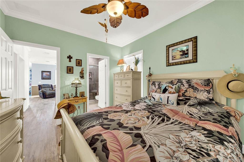 997 Nettles Boulevard Property Photo 23