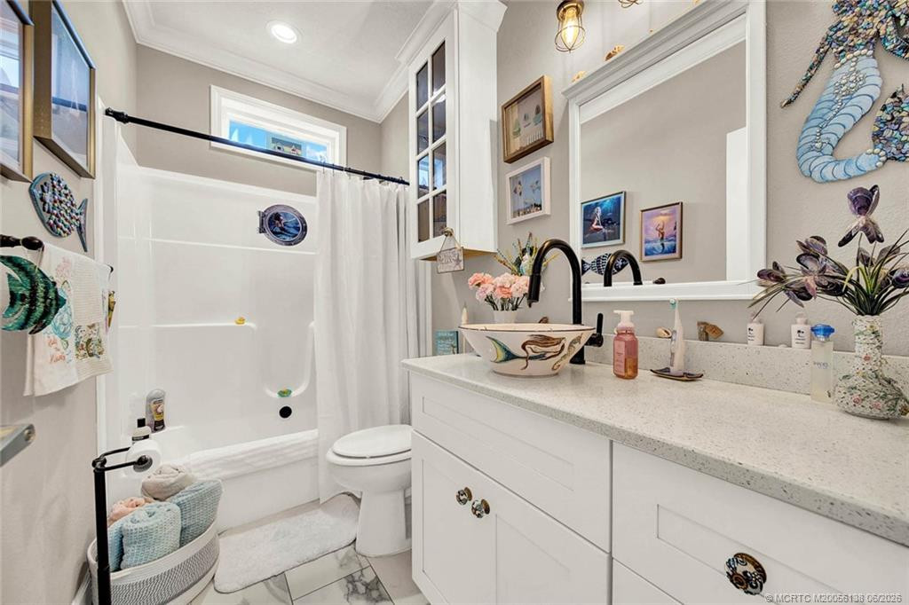 997 Nettles Boulevard Property Photo 31
