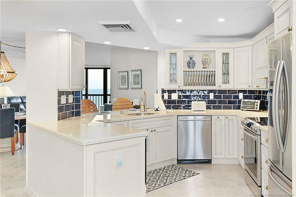 9550 S Ocean Drive 1309 Property Photo 6