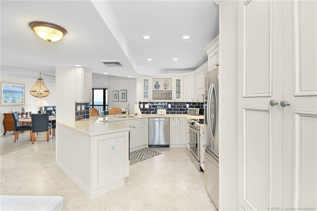 9550 S Ocean Drive 1309 Property Photo 7