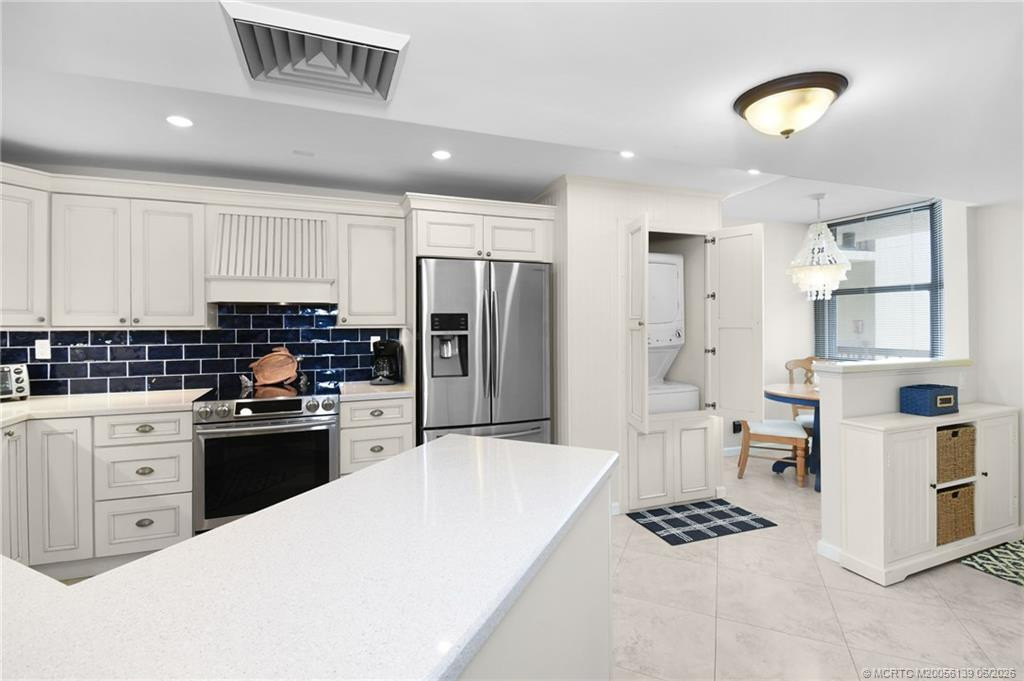 9550 S Ocean Drive 1309 Property Photo 12