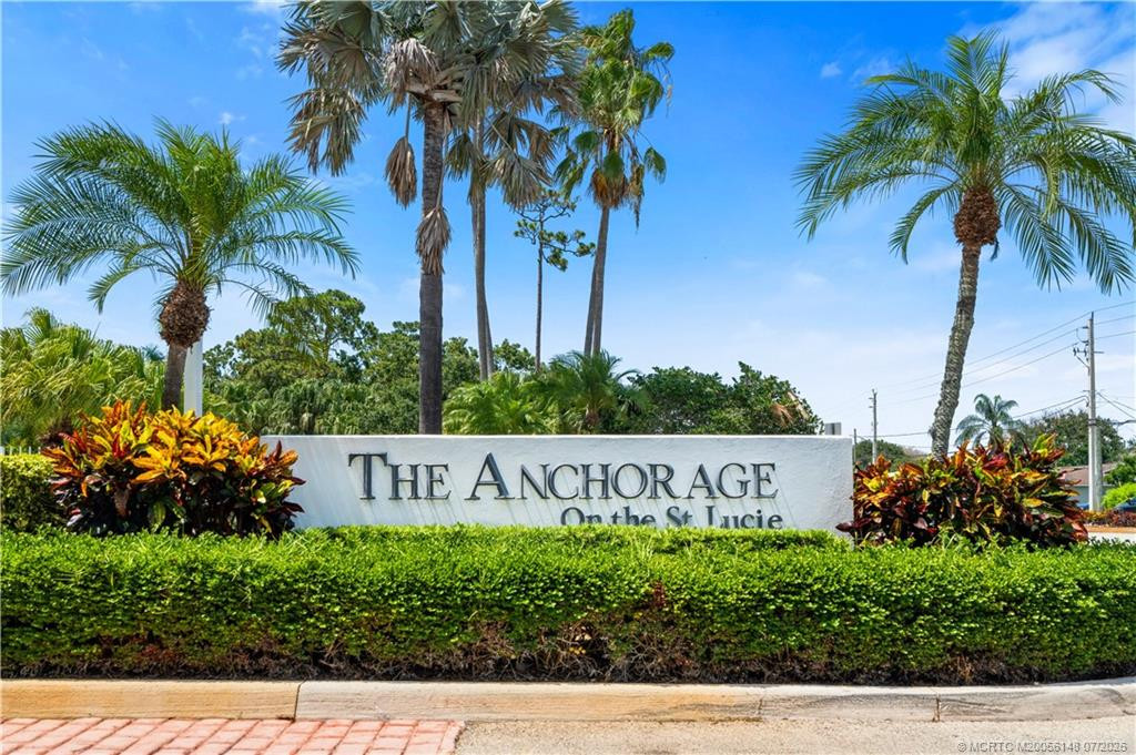 2500 SE Anchorage Cove D1