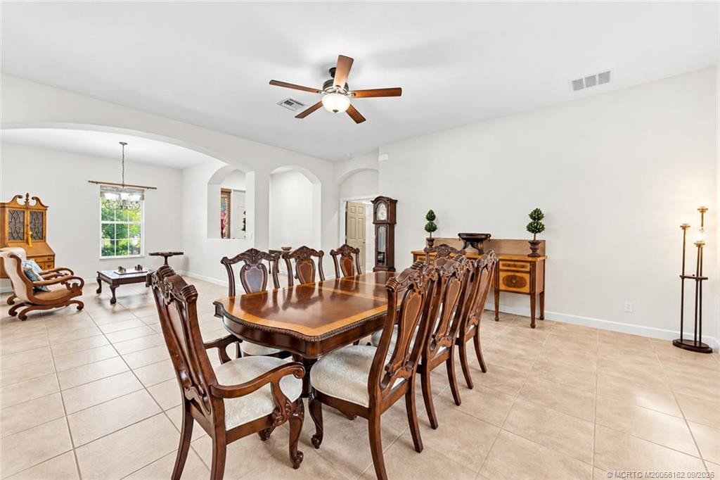 5437 Sw Honeysuckle Court Property Photo 10