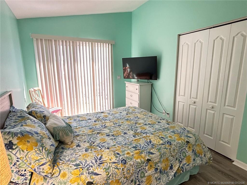1154 Nettles Boulevard Property Photo 10