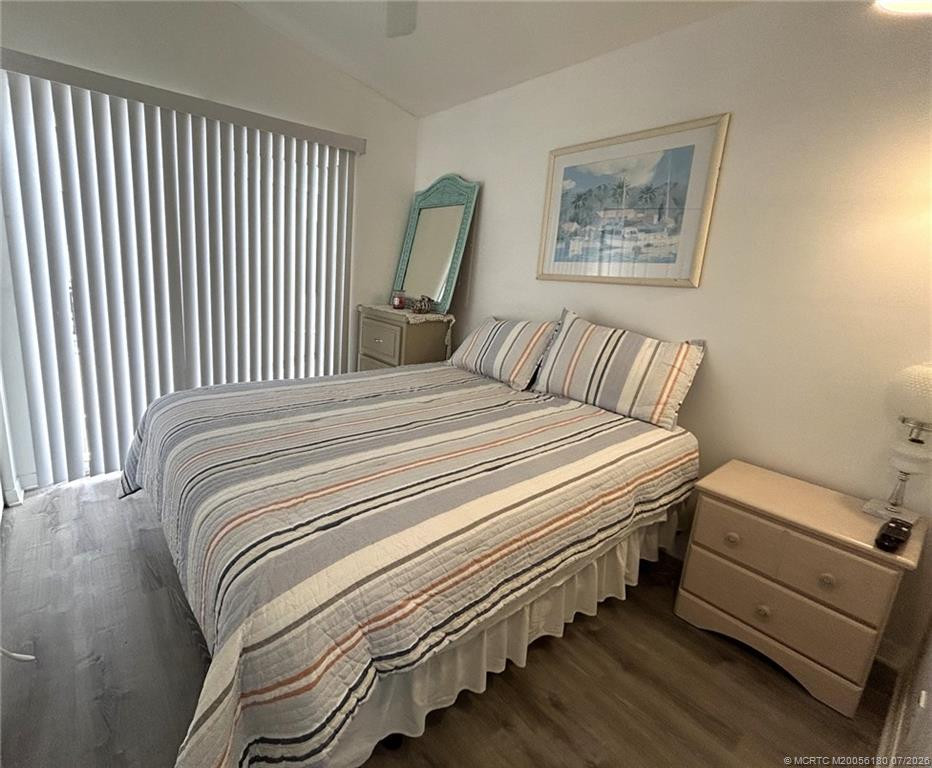 1154 Nettles Boulevard Property Photo 12