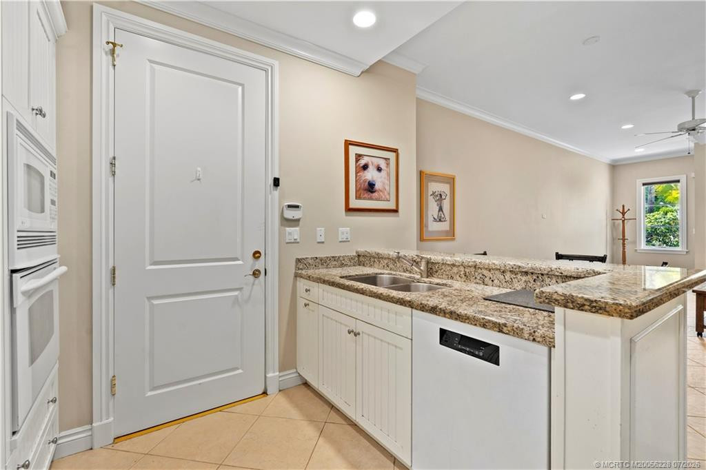 986 Se Willoughby Trace 1-4 Property Photo 15